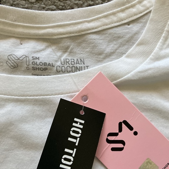 NWT EXO KPop Room Group Pic Graphic Band tee shirt Size XL - Picture 5 of 5